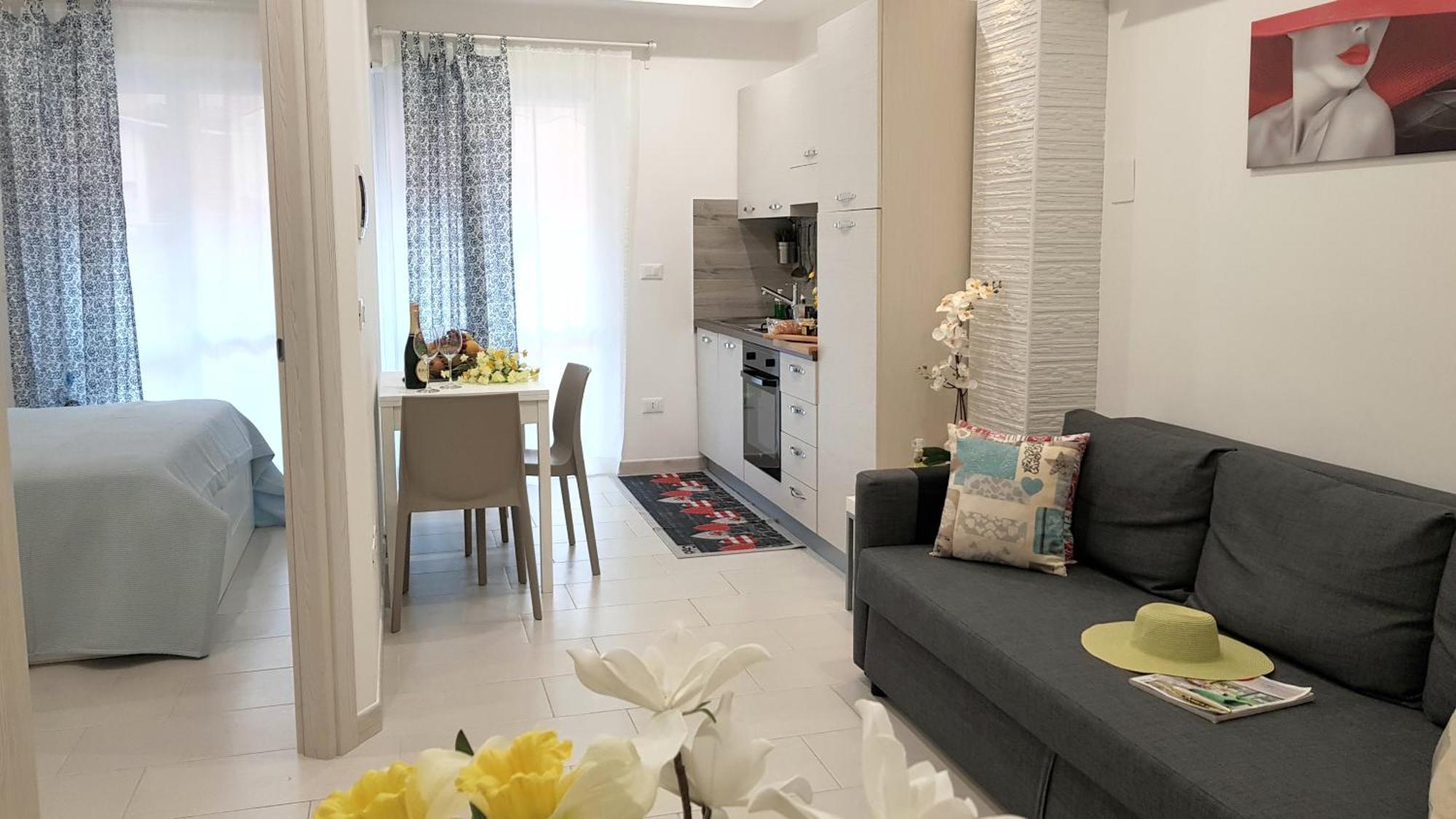 Martin Holiday Apartments Джардіні-Наксос Екстер'єр фото